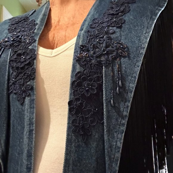 Wanted By Beads Beautiful Vest - Picture 8 of 8